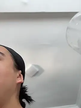 Snapshot of JuanitaMore01 chatting on February 11, 2026, 5:35 pm JuanitaMore01 online show from February 11, 2026, 5:35 pm