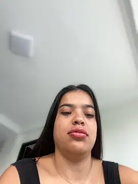 JuanitaMore01 online show from September 28, 2025, 8:16 pm
