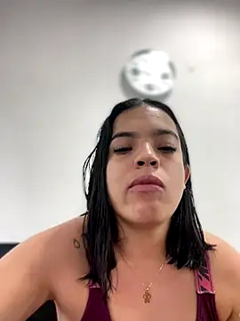 JuanitaMore01 online show from September 18, 2025, 4:10 pm