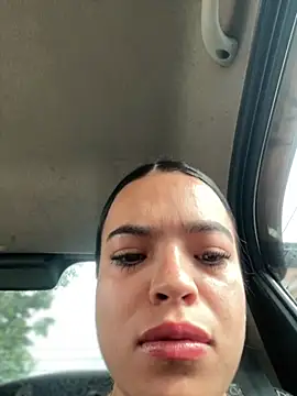 JuanitaMore01 online show from November 4, 2025, 8:12 pm