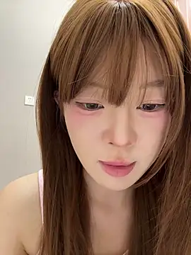 EnEn xiaobao online show from December 19, 2025, 12:40 pm