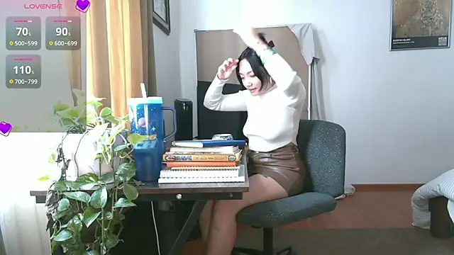 yuzhara online show from March 26, 2026, 4:05 pm