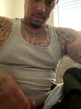 pnwzo online show from October 10, 2025, 9:59 pm