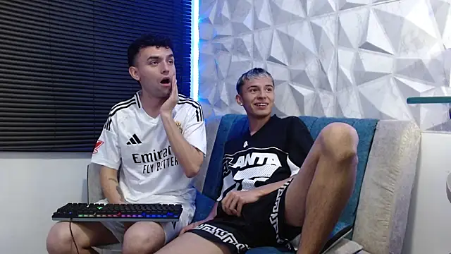 Isaac tan online show from October 9, 2025, 3:51 am