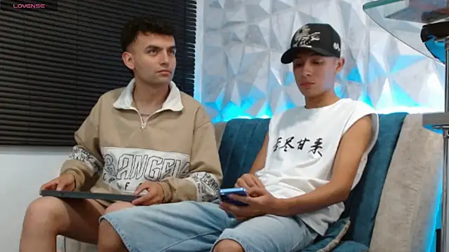 Isaac tan online show from December 15, 2025, 3:01 am