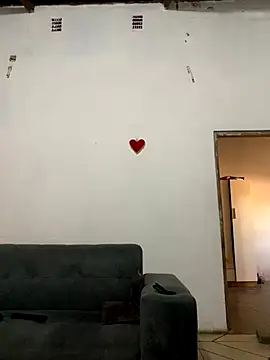 Snapshot of hndrx12 chatting on October 23, 2025, 1:43 pm hndrx12 online show from October 23, 2025, 1:43 pm