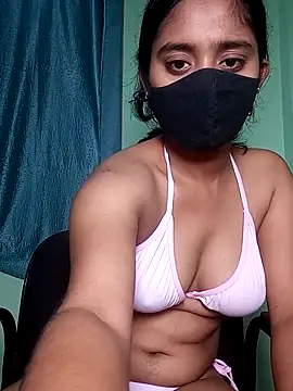 shrutee12 online show from May 6, 2026, 5:50 pm