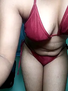 shrutee12 online show from June 1, 2026, 7:57 pm