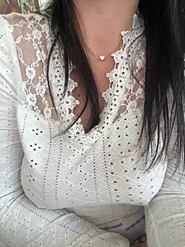 Snapshot of sabrinavogliosa chatting on April 1, 2026, 1:23 pm sabrinavogliosa online show from April 1, 2026, 1:23 pm