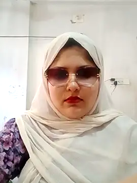 Snapshot of Nusrat-N chatting on June 9, 2026, 8:15 am Nusrat-N online show from June 9, 2026, 8:15 am
