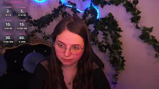 SophieDreamss online show from November 12, 2025, 2:32 pm