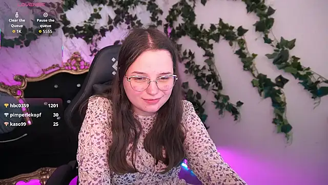 SophieDreamss online show from October 16, 2025, 1:58 am