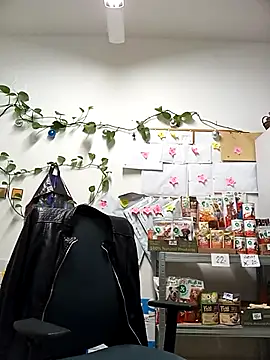 TerezaVelvet online show from November 6, 2025, 6:28 am