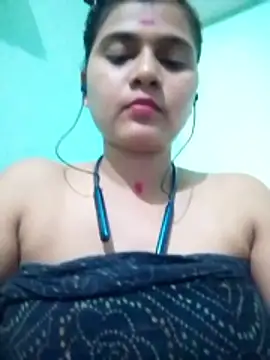 Kavya-Tiwari online show from May 15, 2026, 11:47 pm