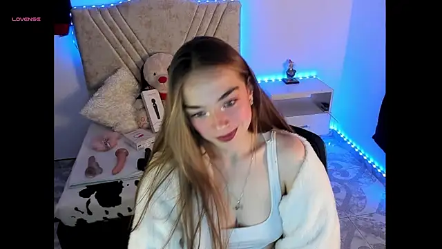 Mia Victoria22 online show from April 9, 2026, 3:08 am