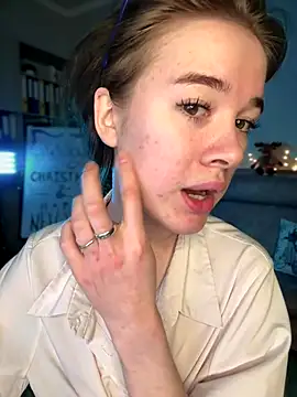 Marryme- online show from December 21, 2025, 1:35 pm