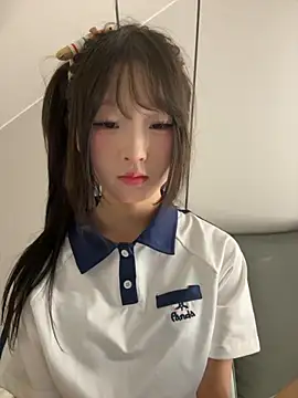 lelebaybay888 online show from October 11, 2025, 3:24 pm