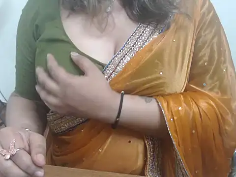 Snapshot of Mallu_gowri_indan chatting on June 11, 2026, 3:42 pm Mallu gowri indan online show from June 11, 2026, 3:42 pm