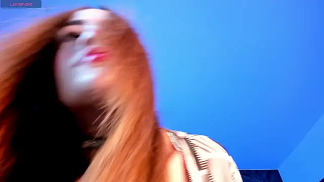 MadisonAnngel online show from November 18, 2025, 8:23 pm