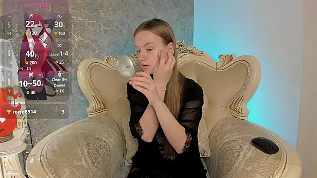 Lucy Shaw online show from October 28, 2025, 6:45 am