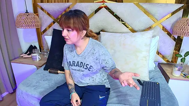 Snapshot of Scarlett_Vegaa chatting on October 2, 2025, 12:30 pm Scarlett Vegaa online show from October 2, 2025, 12:30 pm