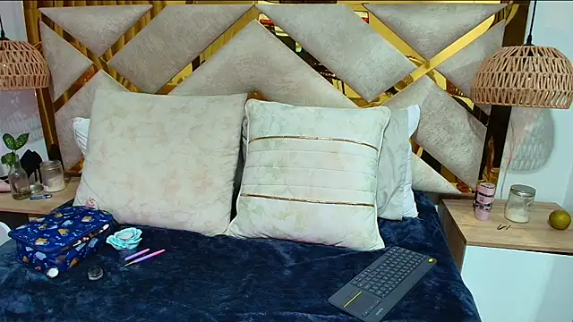 Snapshot of Scarlett_Vegaa chatting on October 11, 2025, 10:49 am Scarlett Vegaa online show from October 11, 2025, 10:49 am