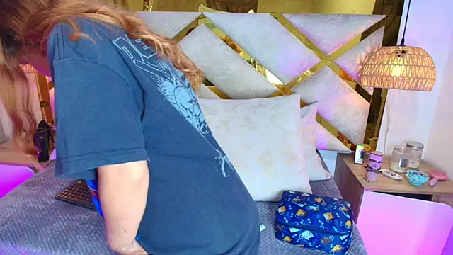 Snapshot of Scarlett_Vegaa chatting on October 25, 2025, 11:42 am Scarlett Vegaa online show from October 25, 2025, 11:42 am