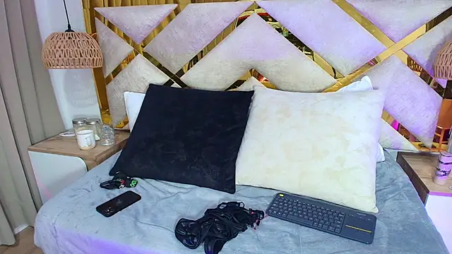 Snapshot of Scarlett_Vegaa chatting on September 20, 2025, 11:37 am Scarlett Vegaa online show from September 20, 2025, 11:37 am