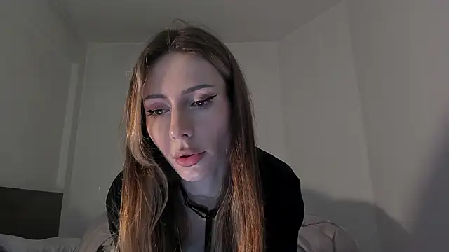 MilaDeLune online show from January 16, 2026, 6:34 pm