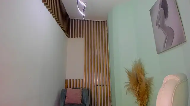 MacarenaRosse online show from September 28, 2025, 7:32 pm