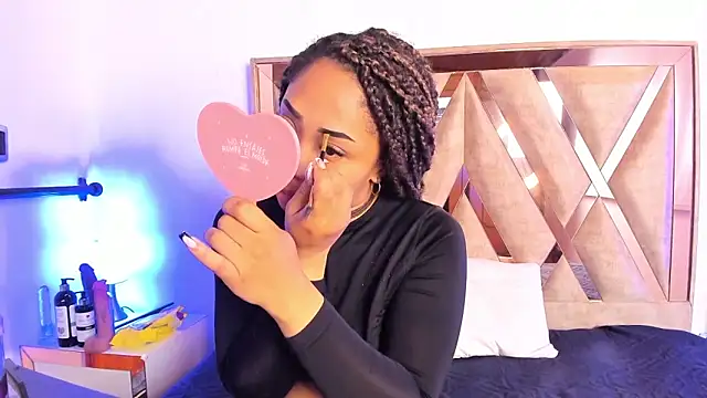 Snapshot of Katy_ortiiz chatting on November 28, 2025, 11:32 am Katy ortiiz online show from November 28, 2025, 11:32 am