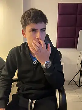 AdrianRinaldi online show from January 12, 2026, 8:04 pm