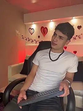 AdrianRinaldi online show from February 15, 2026, 8:08 pm