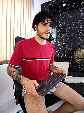 Rafael Mendezz online show from February 19, 2026, 8:50 pm