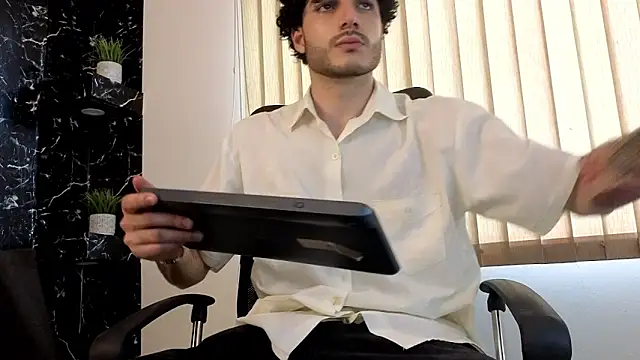 Rafael Mendezz online show from February 28, 2026, 7:02 pm