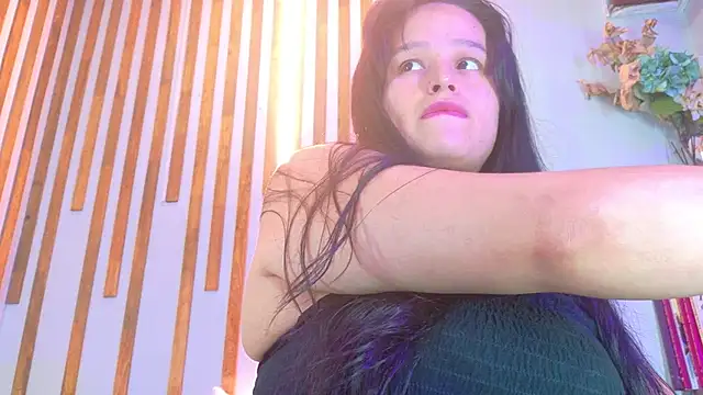 Jennifer Vega1 online show from October 10, 2025, 11:49 pm