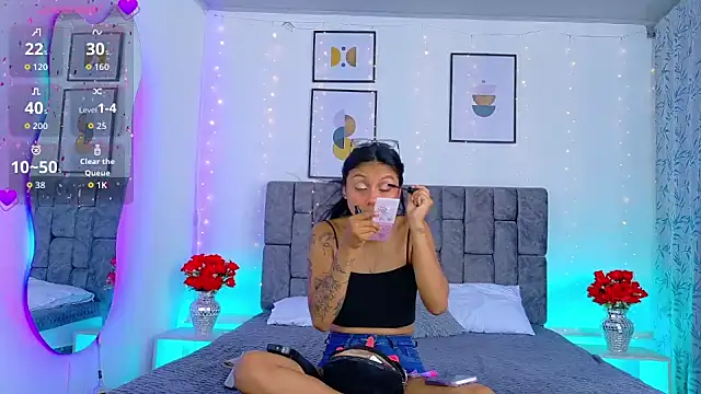 Soffia Konig  online show from May 23, 2026, 12:26 pm