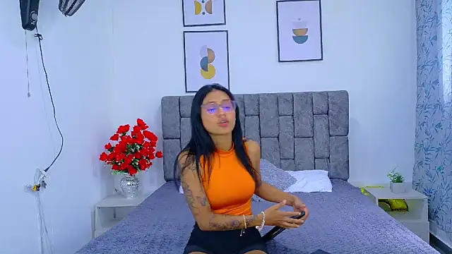 Soffia Konig  online show from January 5, 2026, 7:28 pm