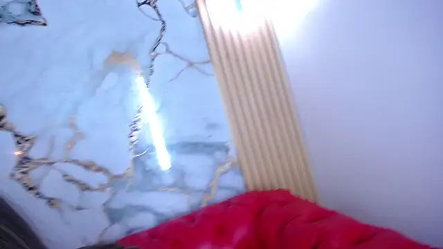 Tammy Bennet online show from November 18, 2025, 5:44 am