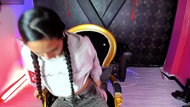 Sweettpleasure online show from February 24, 2026, 3:02 pm