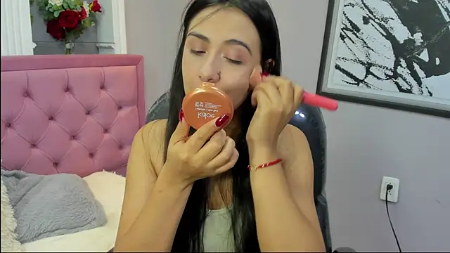 Snapshot of miel_latina chatting on June 24, 2026, 1:21 pm miel latina online show from June 24, 2026, 1:21 pm