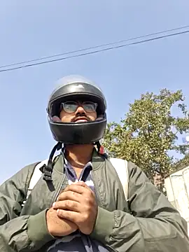 Snapshot of YoursThickDick chatting on February 4, 2026, 6:08 am YoursThickDick online show from February 4, 2026, 6:08 am