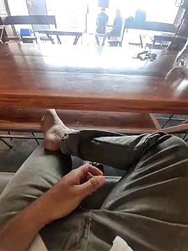 Snapshot of YoursThickDick chatting on February 20, 2026, 8:27 am YoursThickDick online show from February 20, 2026, 8:27 am