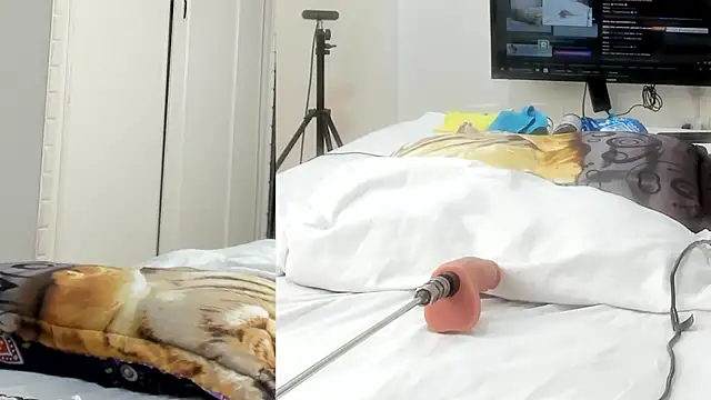 Alani Queen online show from November 12, 2025, 7:07 pm