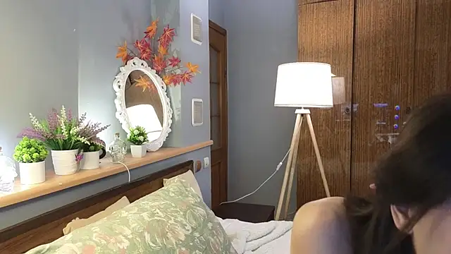 okerriella online show from November 8, 2025, 1:58 pm