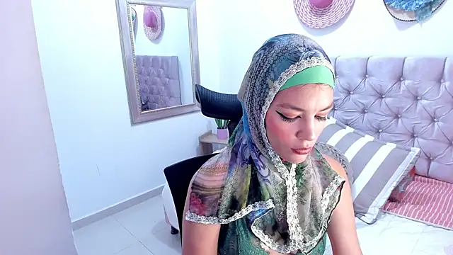 Snapshot of SofiaRivera1 chatting on September 27, 2025, 9:21 pm SofiaRivera1 online show from September 27, 2025, 9:21 pm