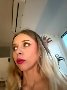 BabyAnais online show from September 15, 2025, 4:51 pm