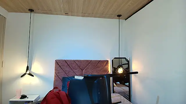 Snapshot of Hanna_Lee__ chatting on February 10, 2026, 7:35 pm Hanna Lee online show from February 10, 2026, 7:35 pm