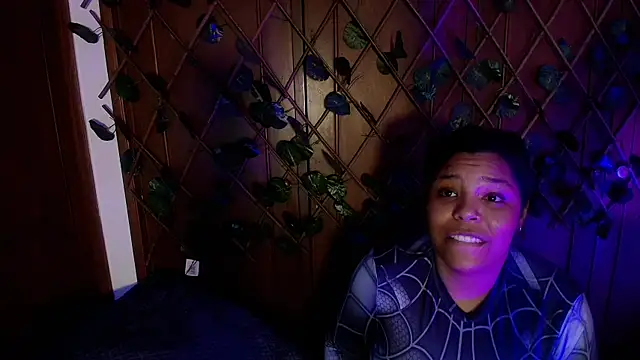 naomi campbel  online show from October 22, 2025, 9:13 pm