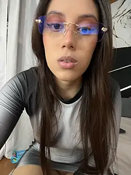 Harley J  online show from October 7, 2025, 12:17 pm